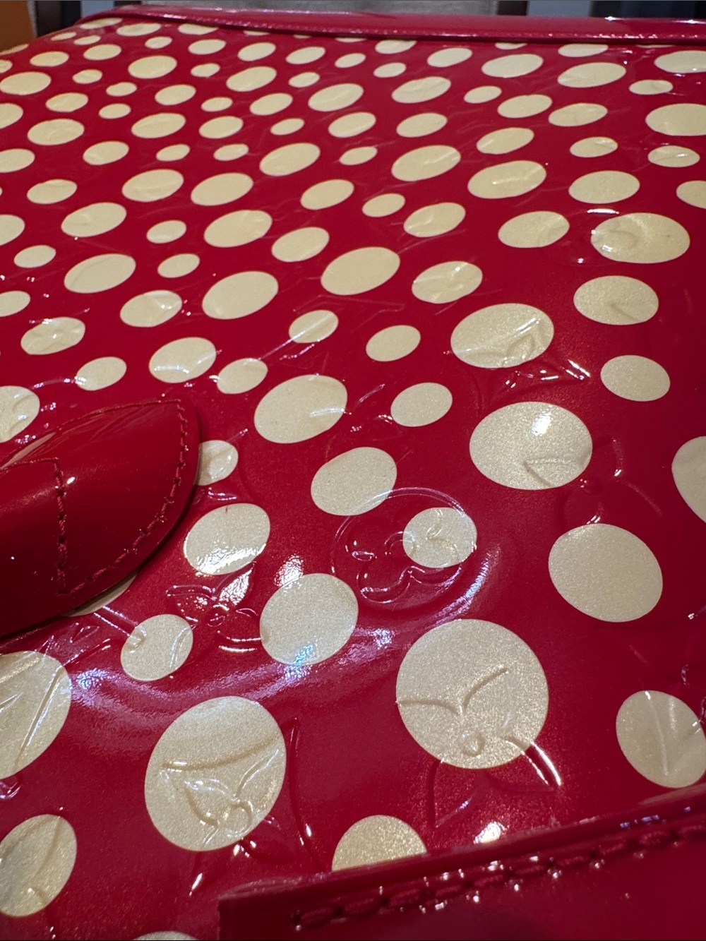 New & Limited Edition Louis Vuitton Yayoi Kusama Infinity Lockit MM handbag - Picture 10 of 15